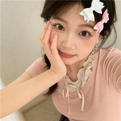 闺房外的春天 海报